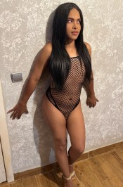 NATASHA  NOVEDAD CHICA MUY CACHONDA
