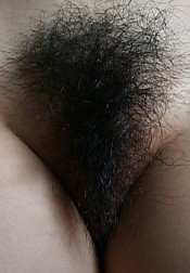 CON EL COÑO PELUDO