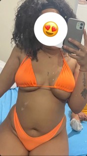 FIESTERA A TOPE ESTOY PARA COMPLACERTE Y DISFRUTAR