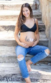 UNA HERMOSA PRINCESA EMBARAZADA PARA HOMBRES DE BUEN GUSTO PLAZA ESPAñA