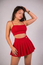 VICTORIA COQUETA, CARITA  DE NIÑA BUENA