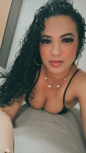 LAURA BRASILEÑA COMPLACIENTE TRATO DE NOVIOS ÚLTIMA SEMANA EN PONFERRADA
