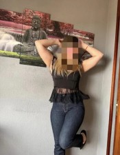 BUSCO COMPAñERA DE PISO MASAJISTA EN SABADELL