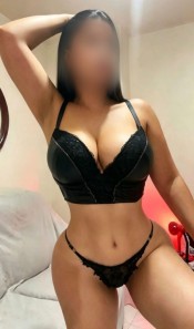 NOVEDAD JOVEN CACHONDA CON POSTURAS CALIENTES/ PORRIÑO