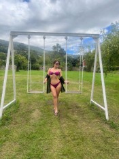 JOVENCITA DIVIVA, FOGOSA Y CANDENTE