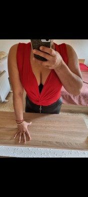 JUVENTUD, SEDUCCIÓN Y TODA UNA TENTACIÓN