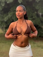 ISABEL   CACHONDA Y SENSUAL LATINA EN SALOU