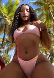 COLOMBIANA DE LUJO MORENITA Y JUGUETONA
