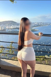TIERNA Y SEXY Y FIESTERA