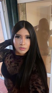 CHICA COLOMBIANA DOTADA EN GRAN CANARIAS PLAYA DEL INGLES