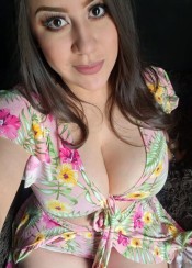 MUJER MADURA AMA DE CASA PARA CITAS ONLINE
