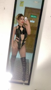 BELLA RUBIA RECIÉN LLEGADA