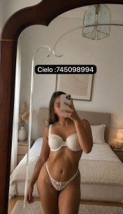 NOVEDAD JOVEN ENCANTADORA INSACIABLE BESOS
