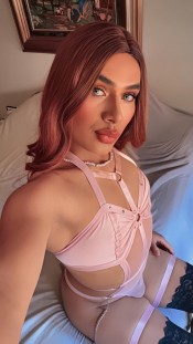 TRAVESTI POLLONA FIESTERA PARTICULAR EN BCN CON SITIO