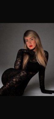 DELICADA .AMOROSA ,,ME ENTREGO CON PASION