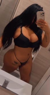 LA DIOSA DEL SEXO Y LA FIESTA NOVEDAD EN IRUN