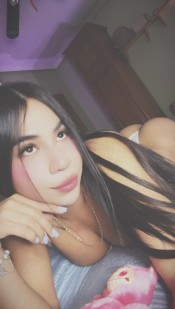 JOVENCITA VICIOSA LLENA DE MORBO Y ADICTA AL SEXO