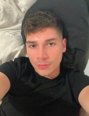 HOMBRE VARONIL CON GANAS DE SEXO SIN LIMITES