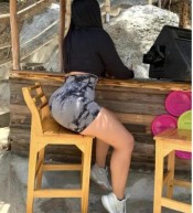 ENCANTADORA DE NUEVO POR LA ZONA