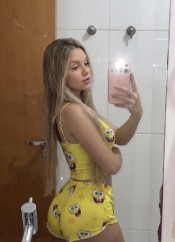 DISPUESTA A TODO ME ENCANTA LA FIESTA SOY MUY GUARRA