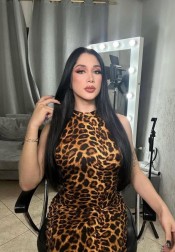 SOMOS UN DÚO TRANS Y MUJER DOS LATINAS MUJERONAS