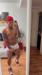 MORENO LATINO VERSATIL  XL COMPLACIENTE
