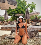 HERMOSA COLOMBIANA RECIÉN LLEGADA A MARBELLA