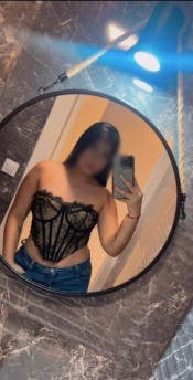 JOVENCITA MUY CAÑERA Y BUENOS SENOS