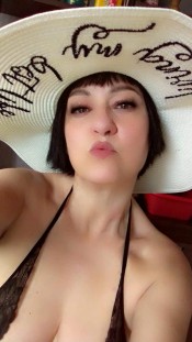 NOS DIVERTIMOS JUNTOS X VIDEOLLAMADA O SEXTING.