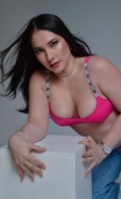 COLOMBIANA NINFÓMANA DESEANDO QUE ME PENETREN