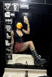 DIOSA DELA GARGANTA PROFUNDA
