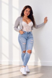 JHANET – VENEZOLANA FIESTERA EN SAN SEBASTIÁN DE LOS REYES