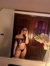 CAMILA JOVENCITA LATINA FIESTERA Y CACHONDA