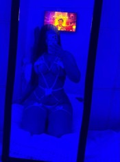 VIOLETA COLOMBIANA 20 AñOS