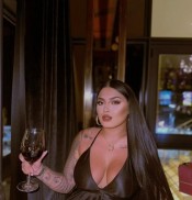 RAQUEL TU MEJOR OPCIÓN ATRÉVETE