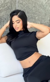 MÍA NEW