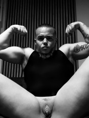 CHICO TRANS CACHONDO CON GANAS DE FOLLAR A TOPE