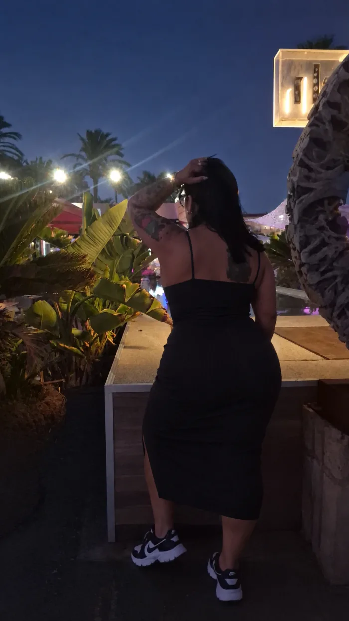 TODA UNA FOGOSIDAD FIESTERA CAÑERA Y LUJURIA