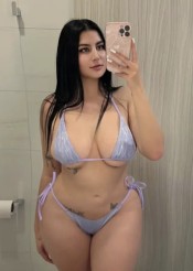 HERMOSA MORENA POR POCOS DIAS