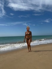 LUJURIOSA CACHONDA IMPLICADA DESEOSA DE PLACER