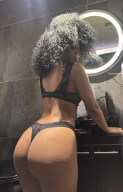 KATALINA COLOMBIANA 28 AÑOS EN DOS HERMANAS — ENCANTO LATINO