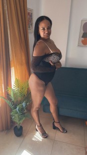 MAMADAS INSUPERABLE ARDIENTE FIESTERA NUEVA CONIL