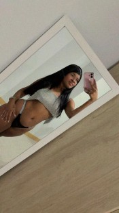ARDIENTE SENSUAL COMPLACIENTE DESEOSA DE SEXO