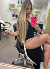 RUBIA ESPECTACULAR  FOTOS REALES