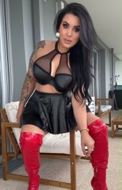 ESTOY A GIRONA POR UNAS SEMANAS LA DIOSA  DEL PLACER