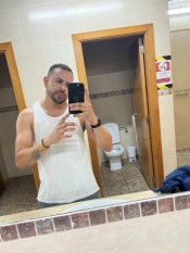 JOVEN ATRACTIVO VEN A VIVIR NUEVAS EXPERIENCIAS