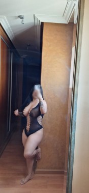 HERMOSA LATINA, CARIñOSA Y SENSUAL.