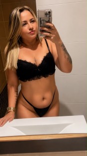LAURA — BRASILEÑA