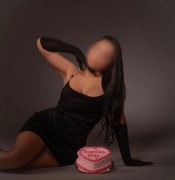SOY TU CHICA ADICTA A LA FIESTA Y AL SEXO A TOPE