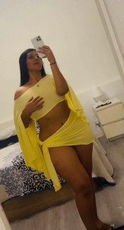 CHICA GUAPA EN PUEBLO NUEVO